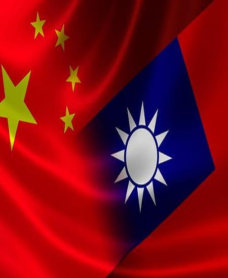 flags of China and Taiwan