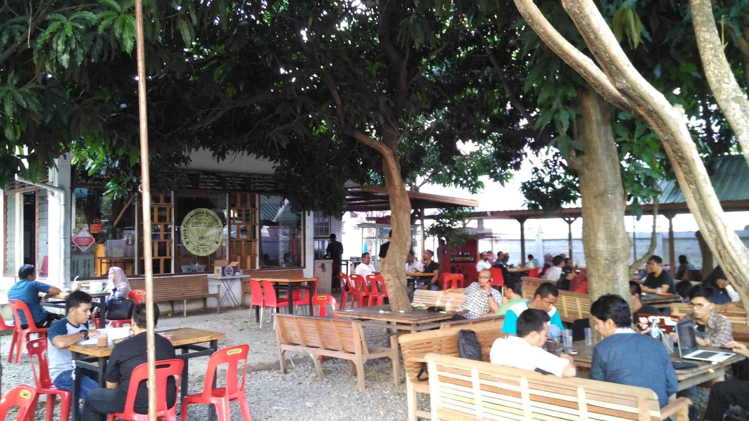 coffee shop with outdoor seating in Banda Aceh, Indonesia