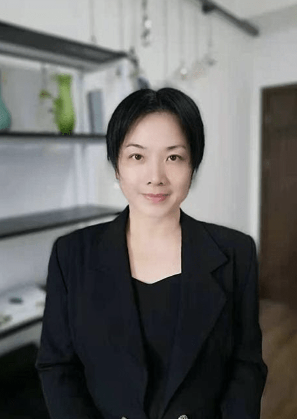 Yun Chen in professional attire